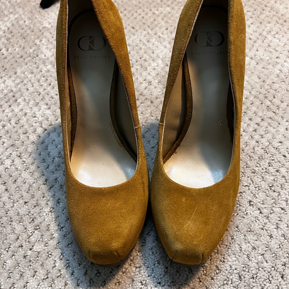 Kelsi Dagger Women's Linzy Platform Heels